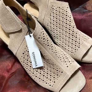 Sonoma Goods for life shoes size 9